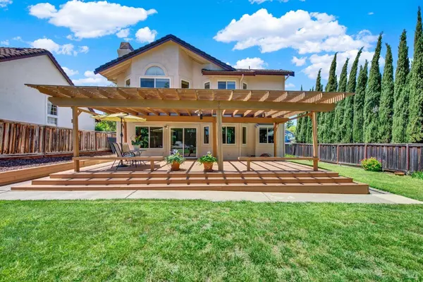 1934 Summit DR, Fairfield, CA 94534