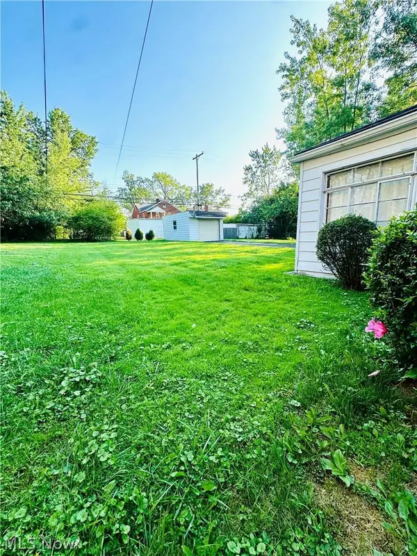 4102 Colony RD, South Euclid, OH 44121