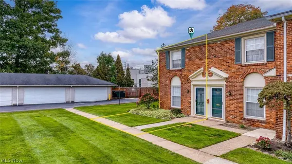 5616 Chelmsford DR, Lyndhurst, OH 44124