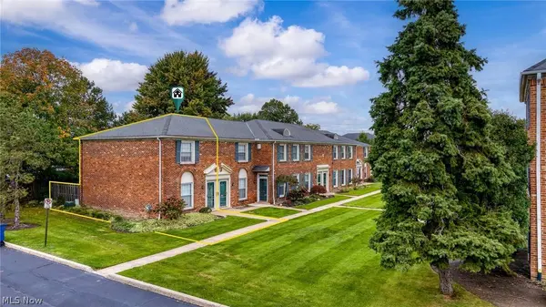 5616 Chelmsford DR, Lyndhurst, OH 44124