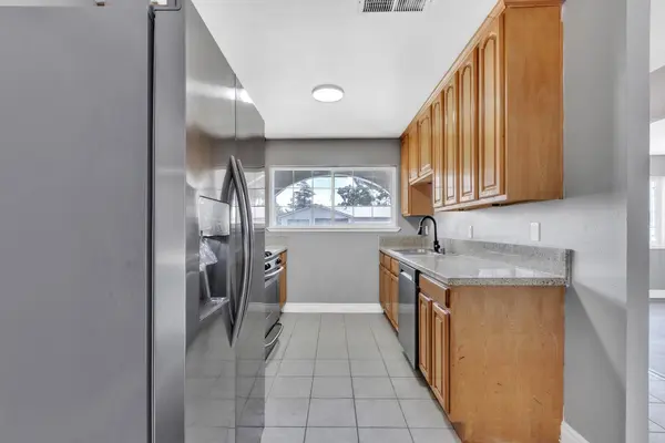 8141 Schoonover ST, Elverta, CA 95626