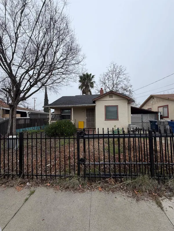 2730 Berger AVE, Sacramento, CA 95815
