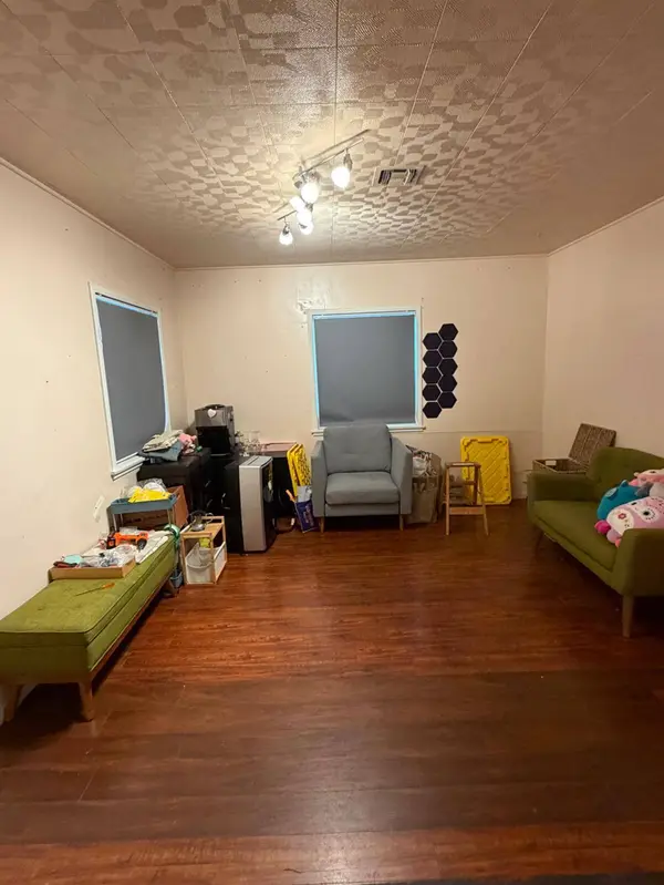 2730 Berger AVE, Sacramento, CA 95815