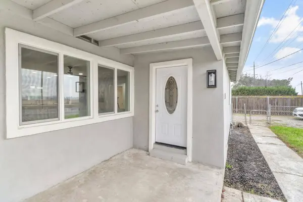 4705 Arboga RD, Olivehurst, CA 95961