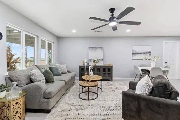 4705 Arboga RD, Olivehurst, CA 95961