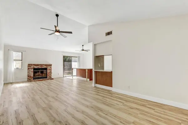 5112 Laguna Park DR, Elk Grove, CA 95758