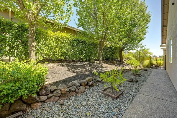 1624 Avian Hill PL, Lincoln, CA 95648
