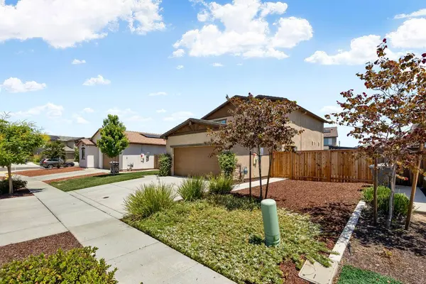 4072 Newmarket ST, Roseville, CA 95747