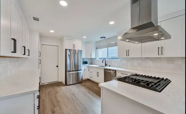 Mid-Century Modern Magic in Citrus Heights: 6469 Woodhills Way Is the Dream Remodel You've Been Waiting For