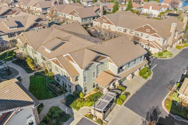 9615 Coney Island CIR #103, Elk Grove, CA 95758