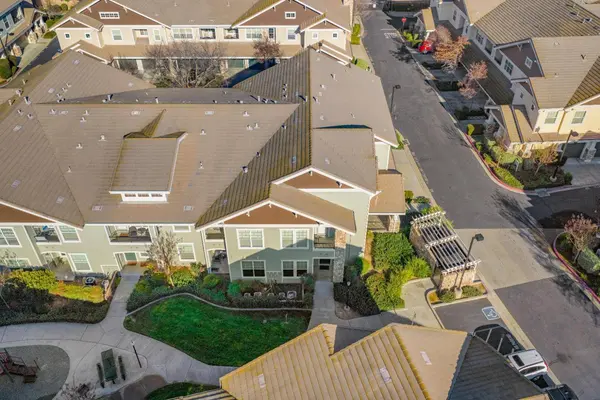 9615 Coney Island CIR #103, Elk Grove, CA 95758