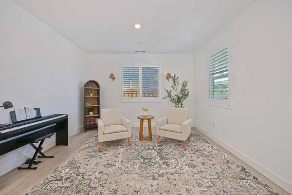 2641 Hickory LN, Lodi, CA 95242