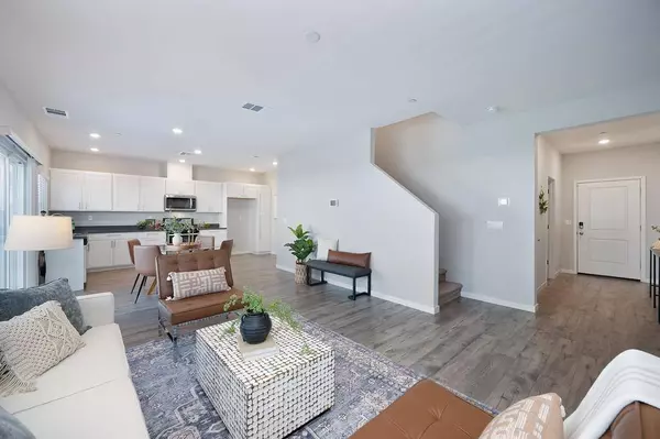 4033 Trailblazer LOOP, Roseville, CA 95747