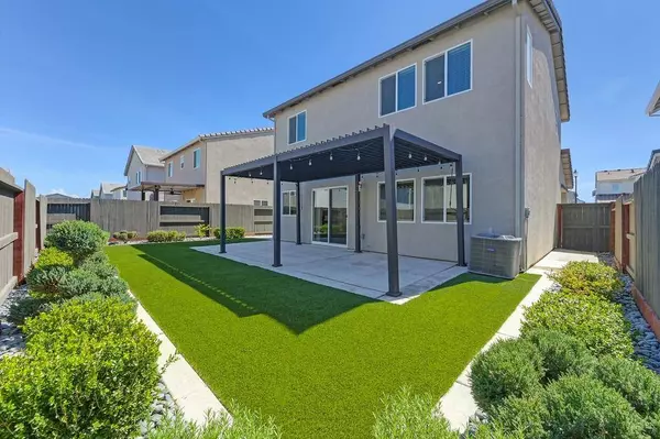 4033 Trailblazer LOOP, Roseville, CA 95747