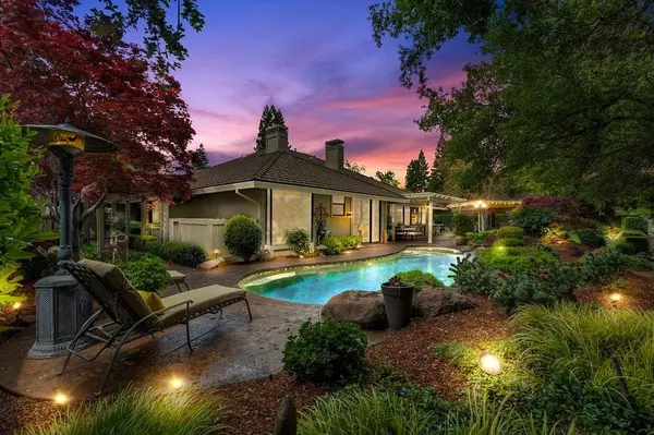 11523 Forty Niner CIR, Gold River, CA 95670