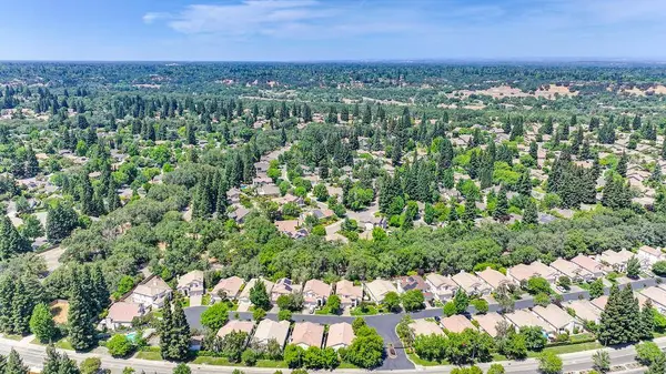 11724 Gold Parke LN, Gold River, CA 95670