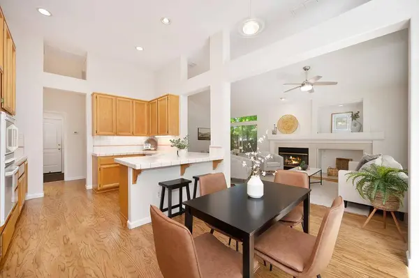 11724 Gold Parke LN, Gold River, CA 95670