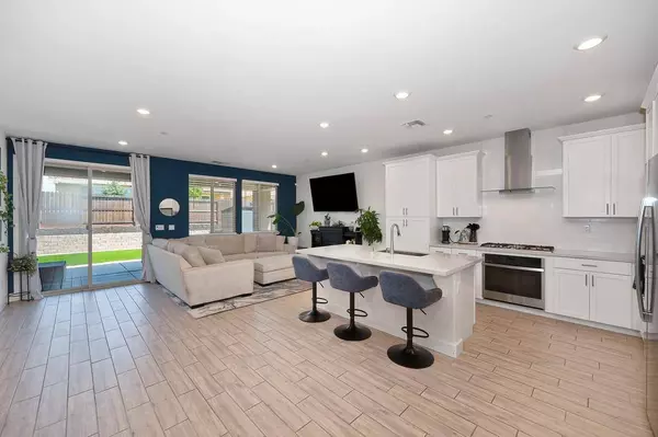 7808 Nutmeg LN, Antelope, CA 95843