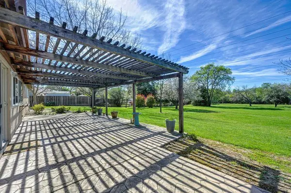 8209 Olivine AVE, Citrus Heights, CA 95610