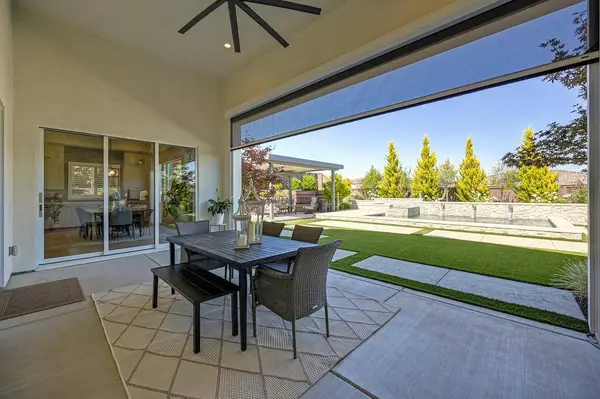 806 Fallen Log CT, Rocklin, CA 95765