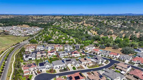 806 Fallen Log CT, Rocklin, CA 95765