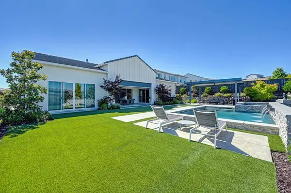 806 Fallen Log CT, Rocklin, CA 95765