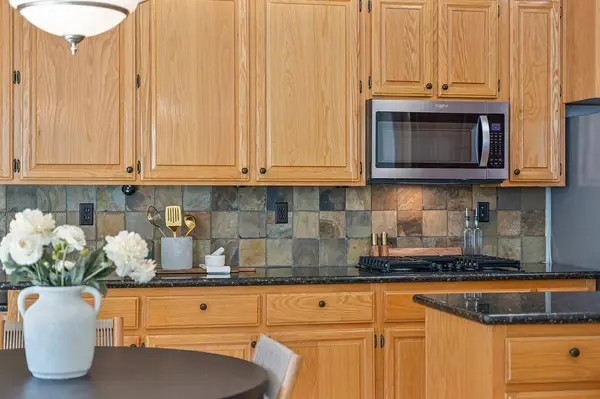 6221 Summer Cloud DR, Rocklin, CA 95765