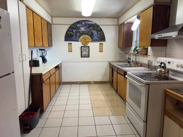 8233 Short RD, Sacramento, CA 95828