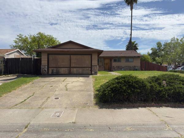 8355 Valley Lark DR, Sacramento, CA 95823