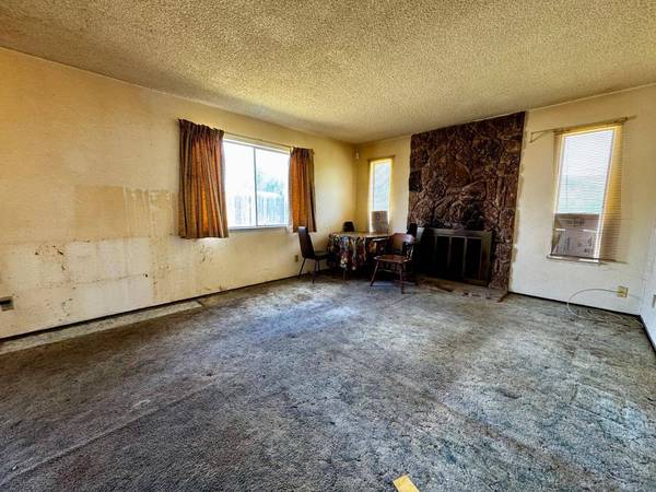 8355 Valley Lark DR, Sacramento, CA 95823