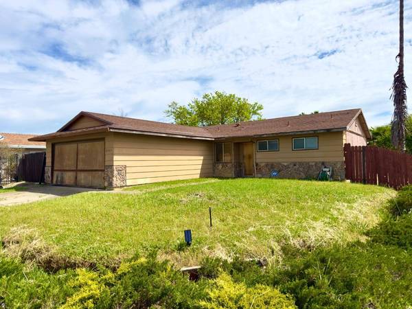 8355 Valley Lark DR, Sacramento, CA 95823