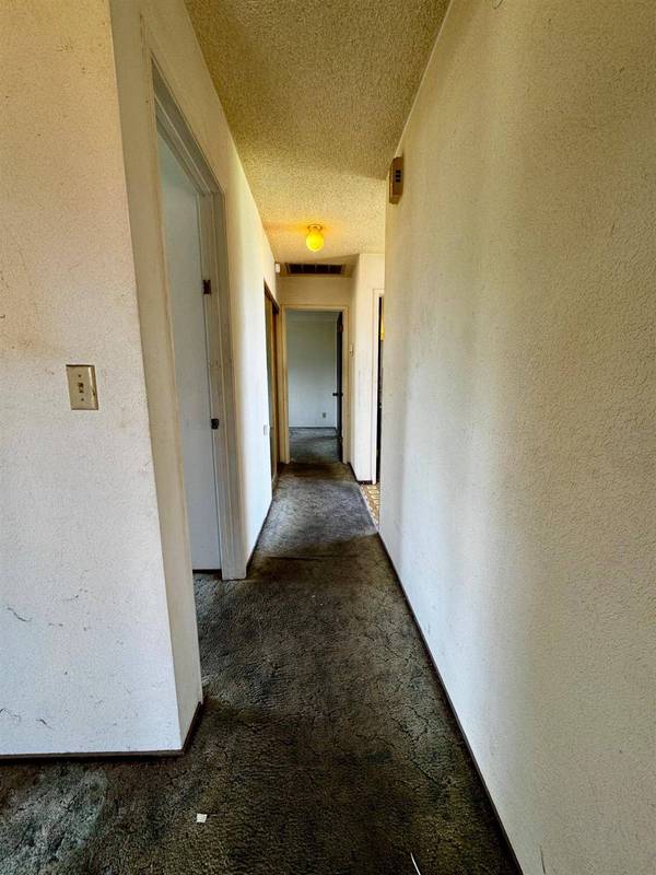 8355 Valley Lark DR, Sacramento, CA 95823