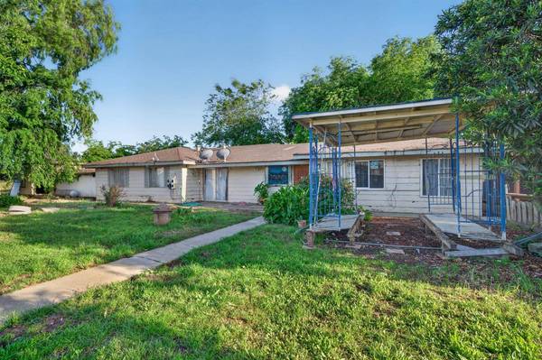 8233 Short RD, Sacramento, CA 95828