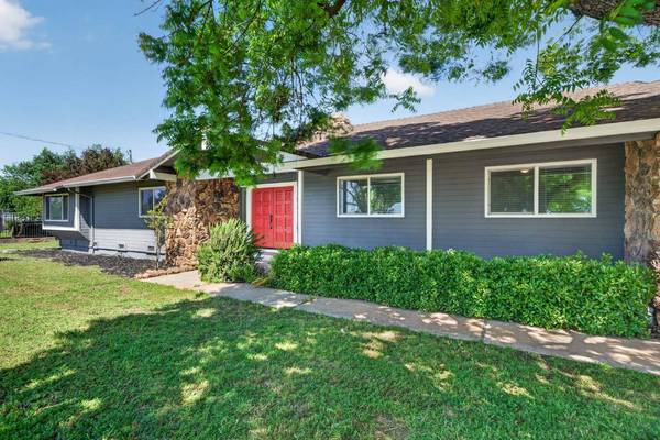 12301 E Jahant RD, Acampo, CA 95220