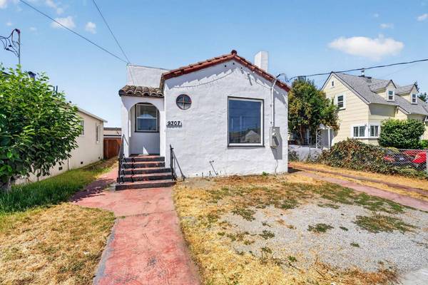 9307 C ST, Oakland, CA 94603