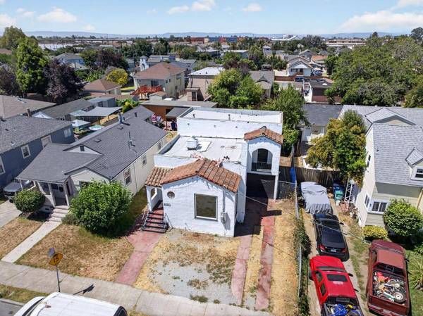 9307 C ST, Oakland, CA 94603
