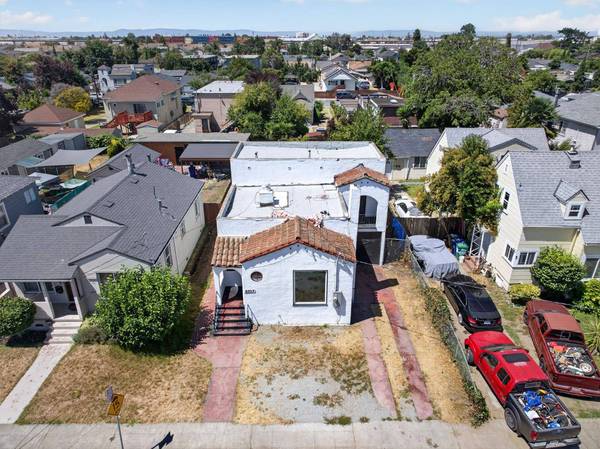 9307 C ST, Oakland, CA 94603