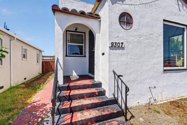 9307 C ST, Oakland, CA 94603