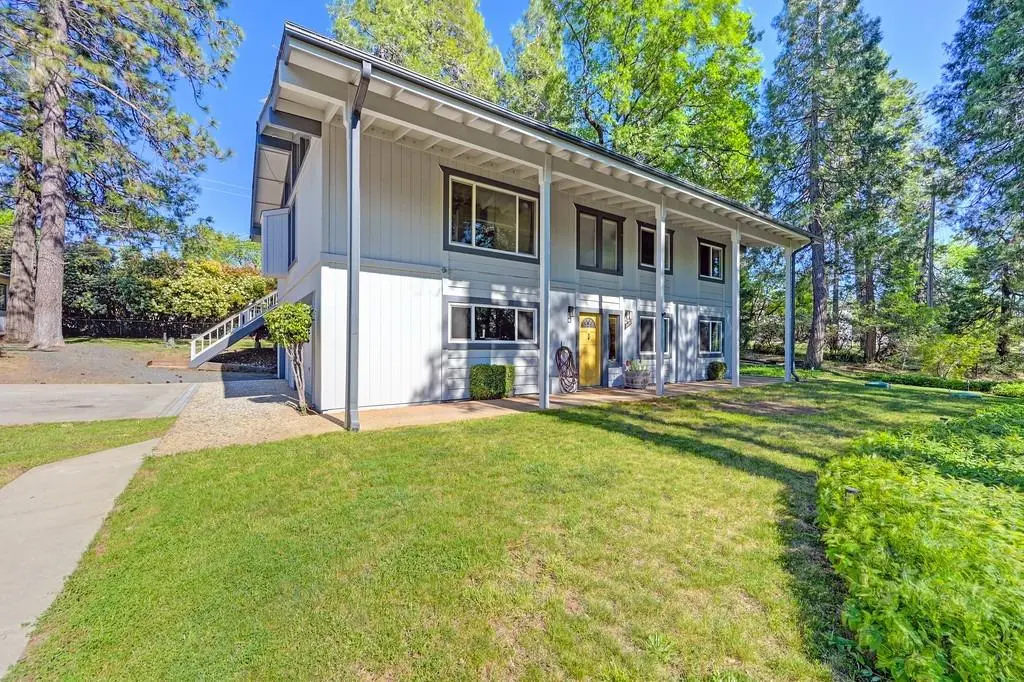 13397 Devin Ln, Grass Valley, CA 95949-9025