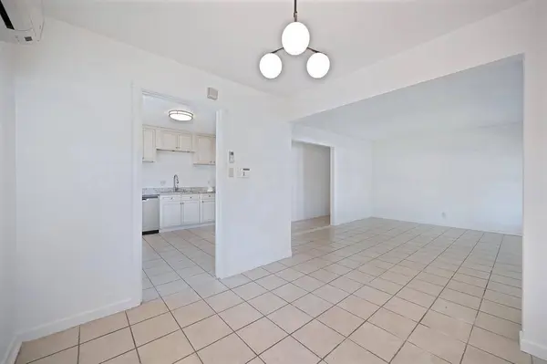 2500 Hawthorne ST, Sacramento, CA 95815