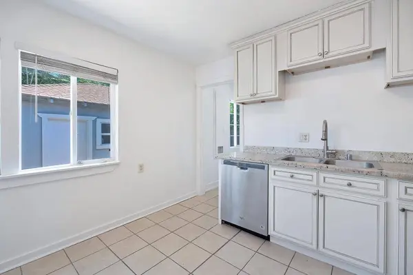 2500 Hawthorne ST, Sacramento, CA 95815