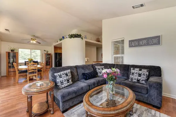 211 Incline DR, Colfax, CA 95713