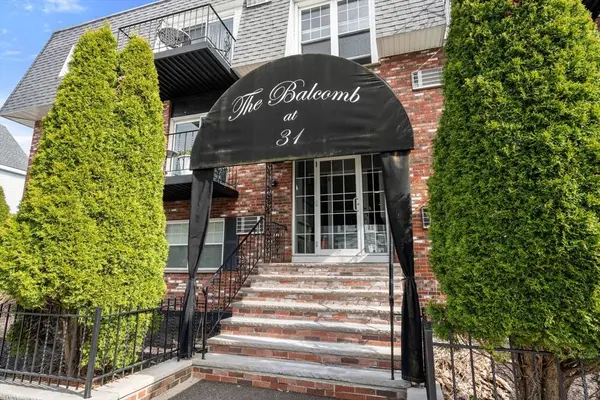 31 Symonds Street #9, Salem, MA 01970