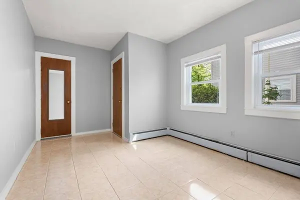 12 Cogswell Ave, Cambridge, MA 02140