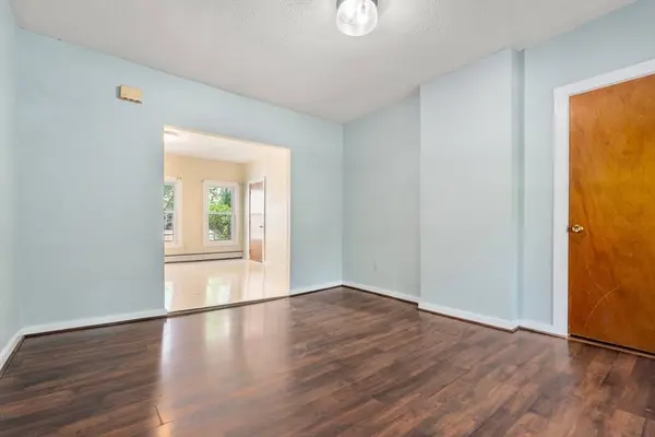 12 Cogswell Ave, Cambridge, MA 02140