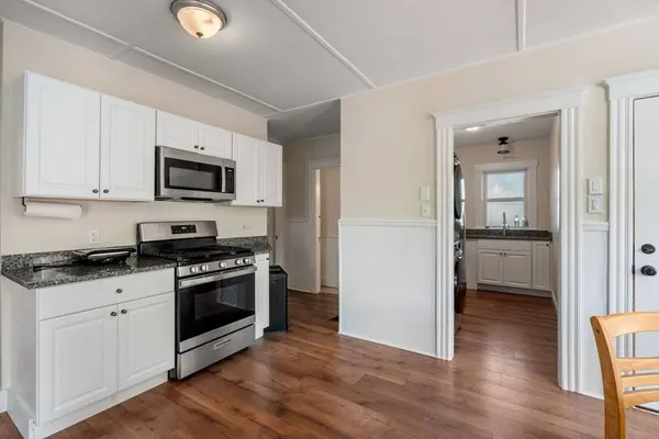 14 Forest Ave, Salem, MA 01970