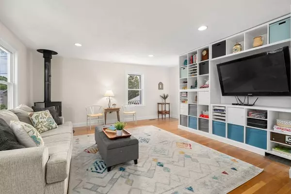 11 Arthur Terrace, Watertown, MA 02472