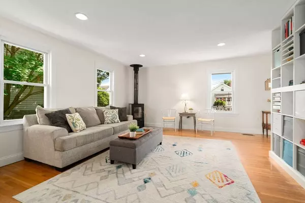 11 Arthur Terrace, Watertown, MA 02472