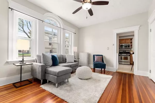 221 Shurtleff St #2, Chelsea, MA 02150