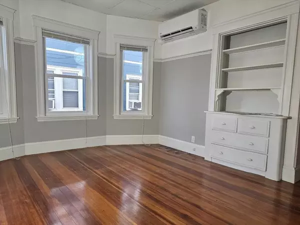 64 Prichard Avenue #1, Somerville, MA 02144